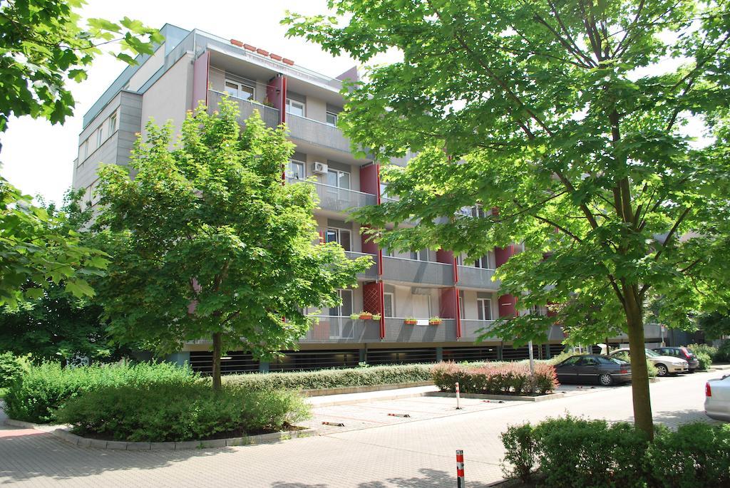 Chotěšovská Apartment with Parking Place Praga Habitación foto